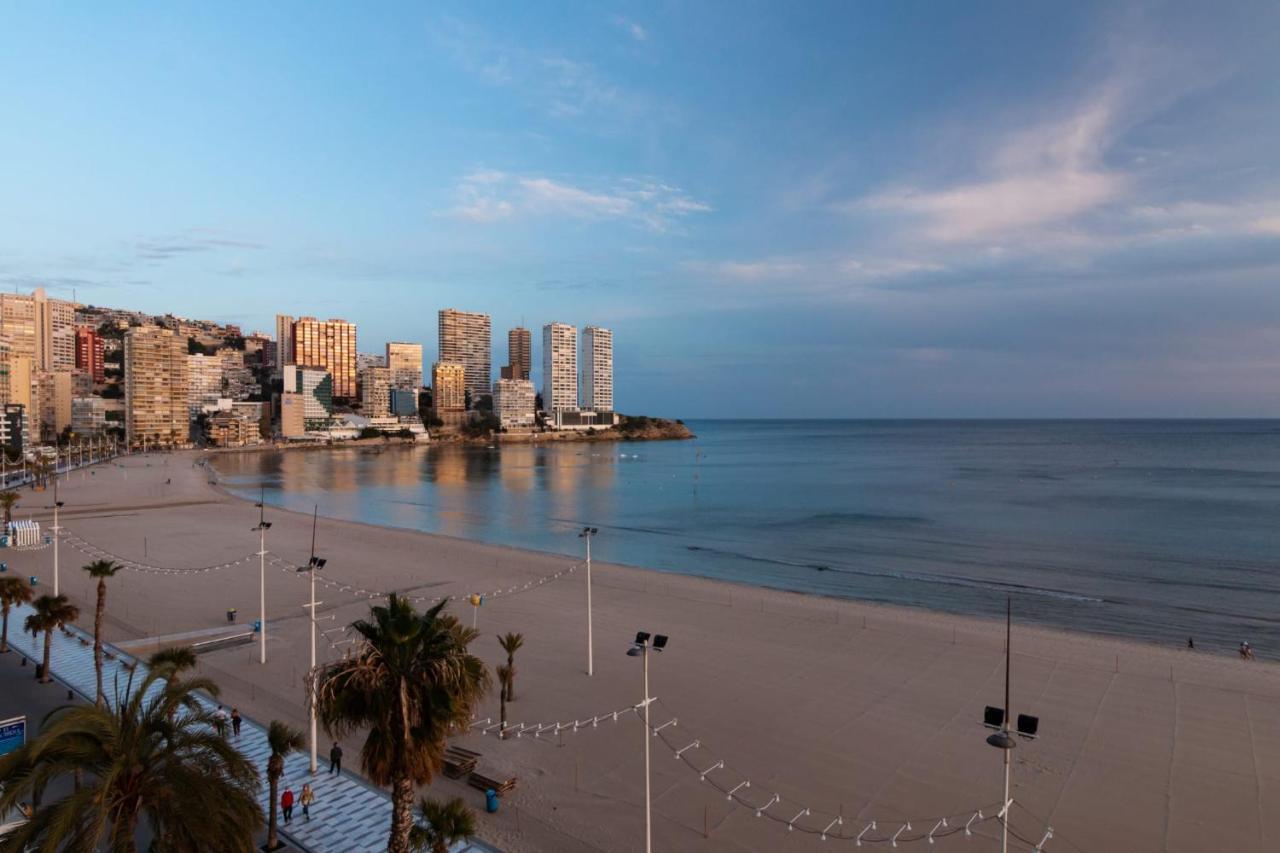 Luminoso Apartamento En Primera Linea De Playa Бенидорм Екстериор снимка