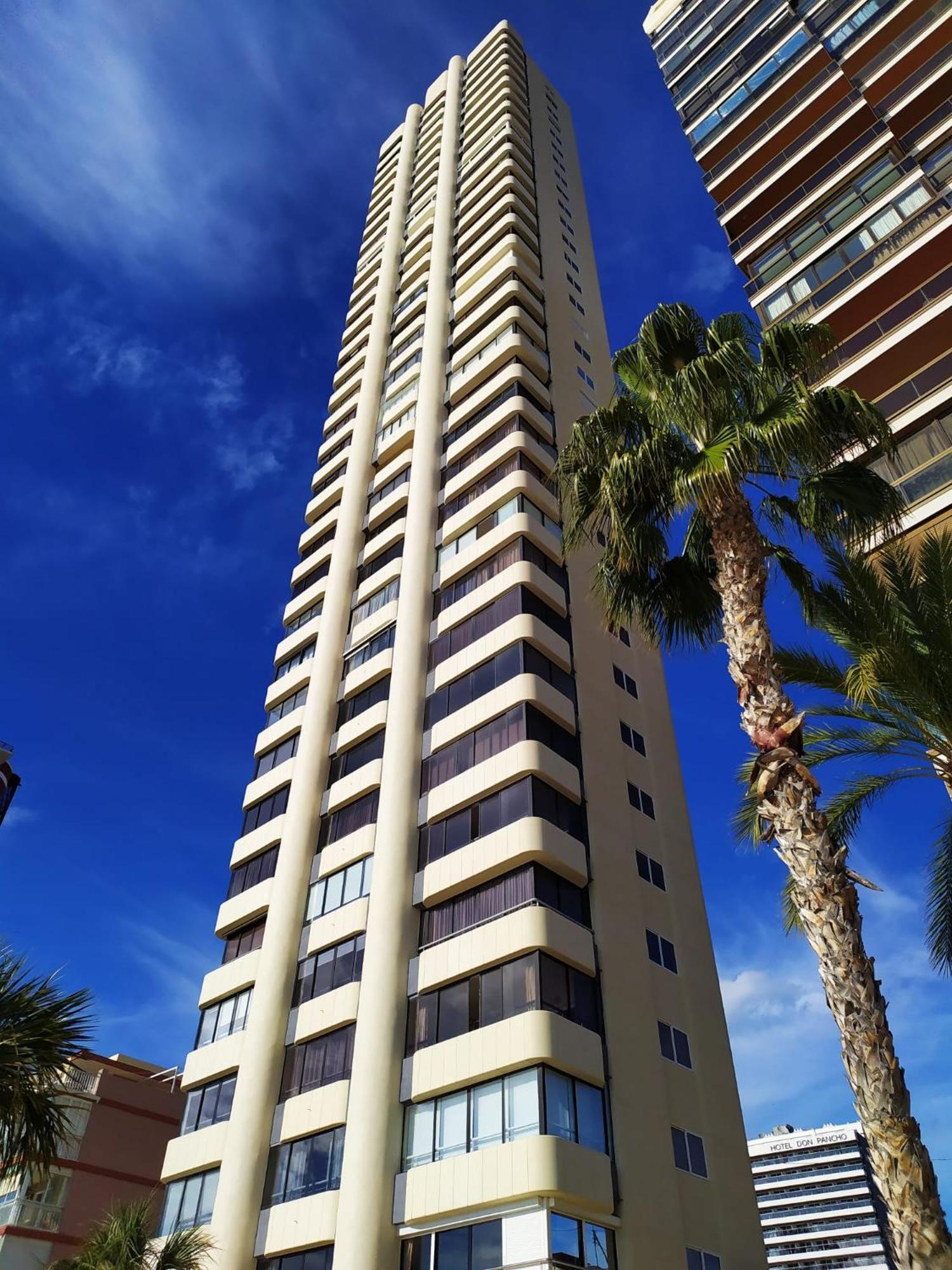 Luminoso Apartamento En Primera Linea De Playa Бенидорм Екстериор снимка